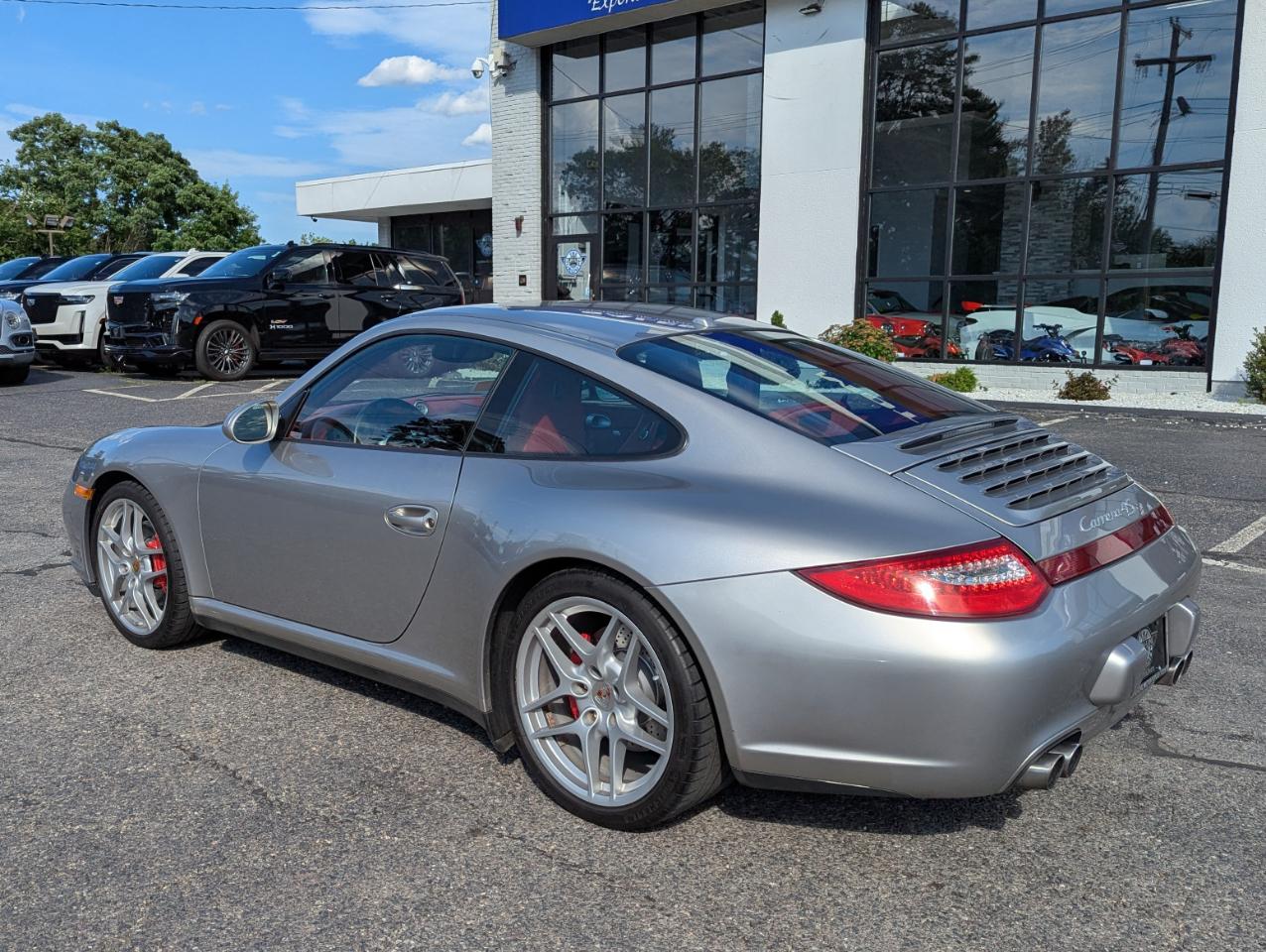 Porsche 911 Carrera 4S 2D Coupe 2011
