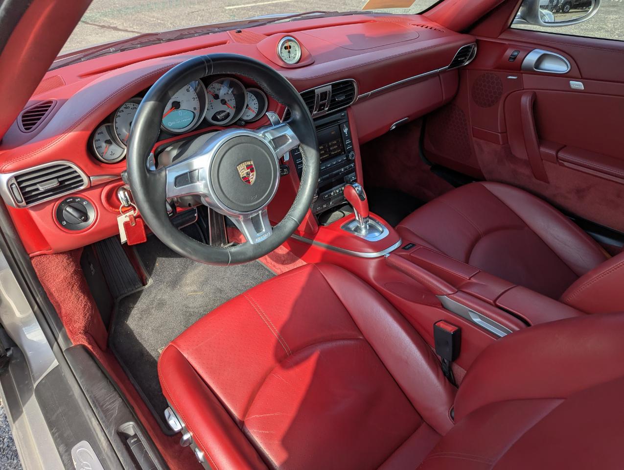 Porsche 911 Carrera 4S 2D Coupe 2011