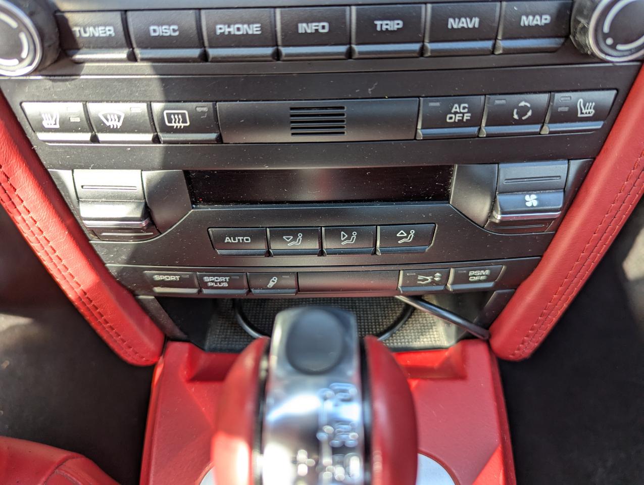 Porsche 911 Carrera 4S 2D Coupe 2011