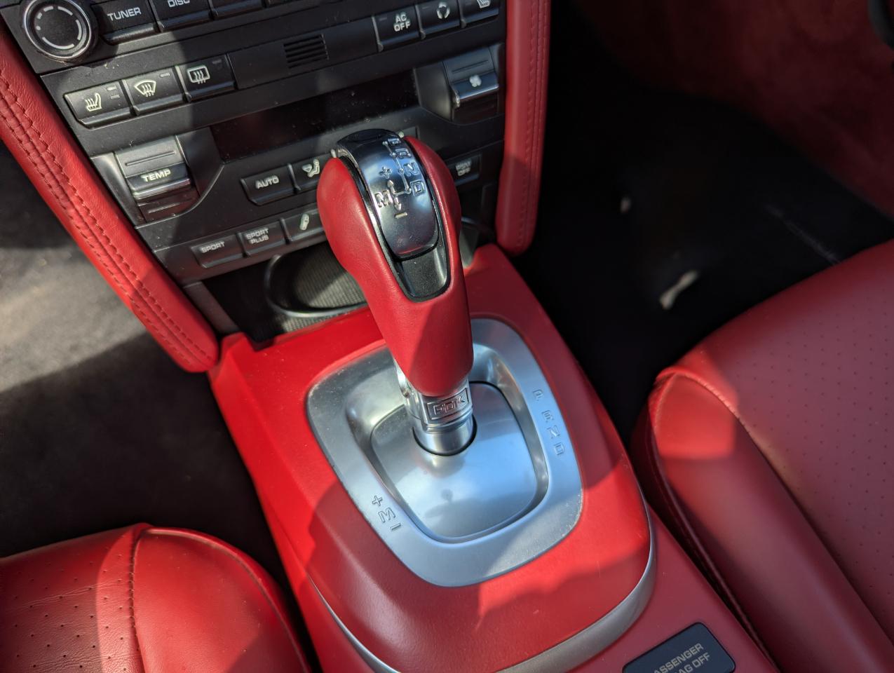 Porsche 911 Carrera 4S 2D Coupe 2011