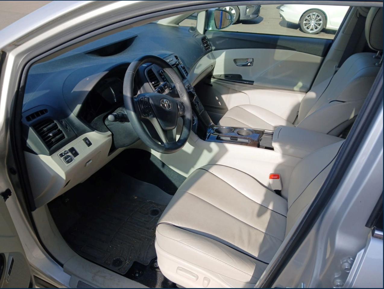 Toyota Venza 4dr Wgn V6 AWD Limited (Natl) 2014