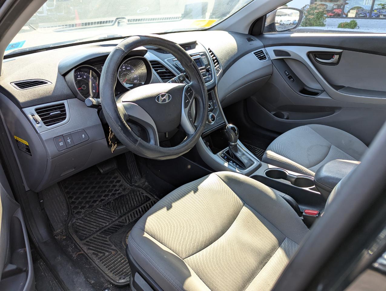 Hyundai Elantra 4dr Sdn Auto SE 2016