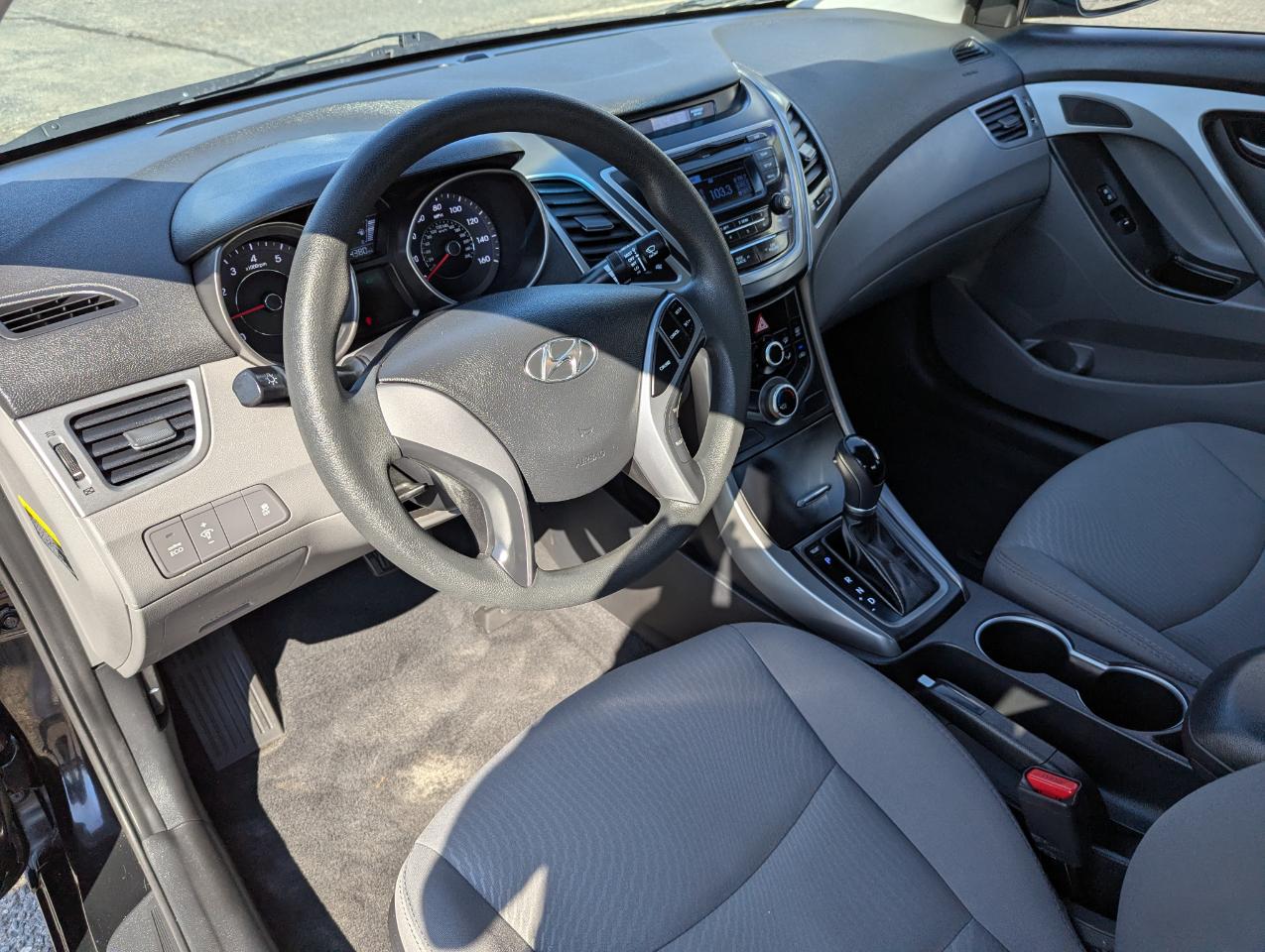 Hyundai Elantra 4dr Sdn Auto SE 2016