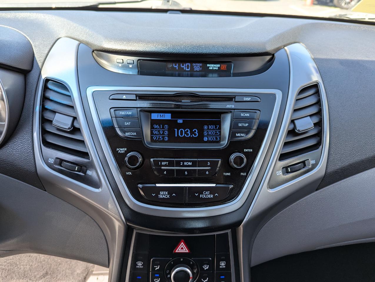 Hyundai Elantra 4dr Sdn Auto SE 2016