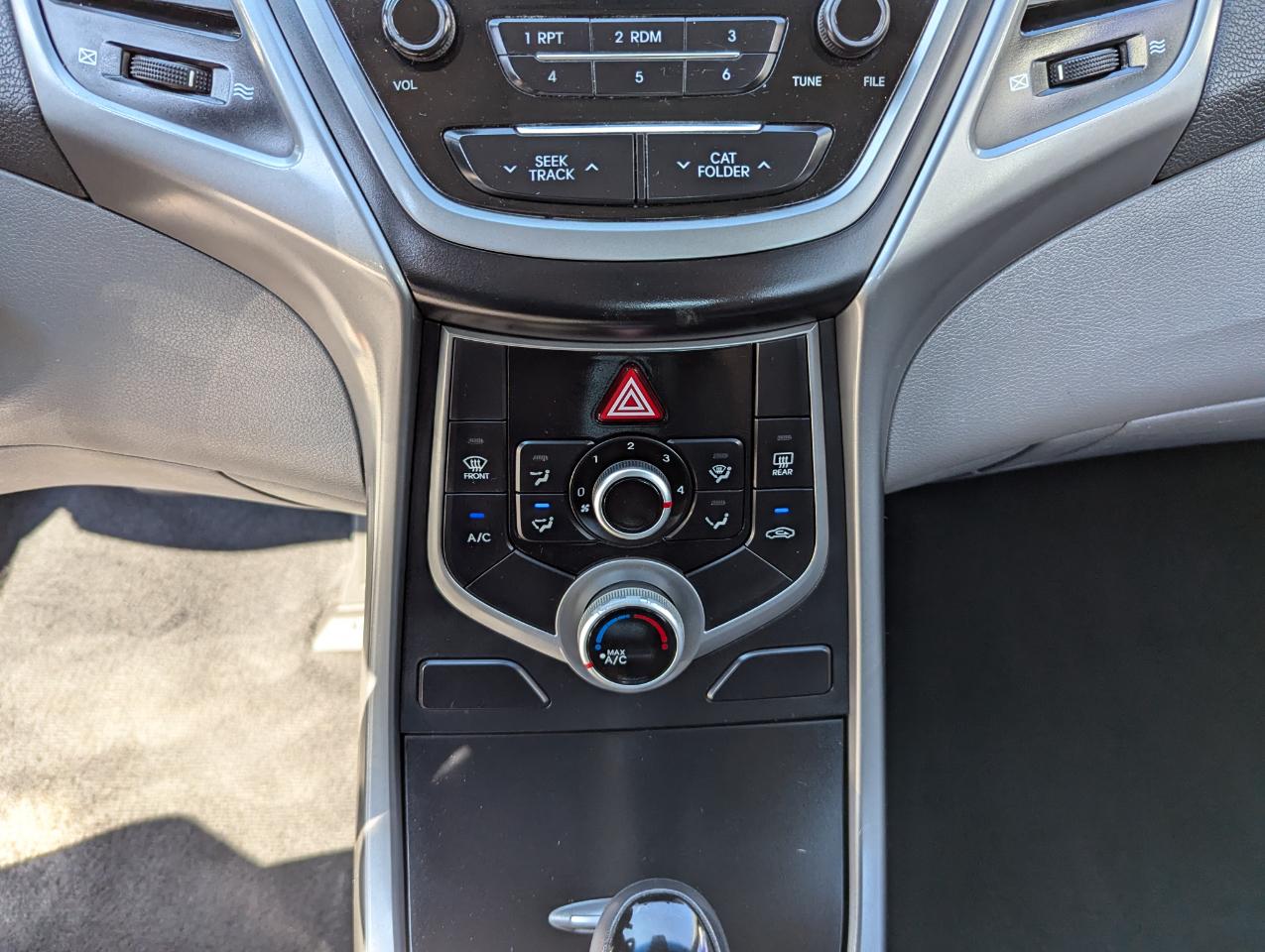Hyundai Elantra 4dr Sdn Auto SE 2016