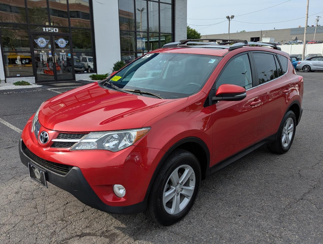 Toyota RAV4 AWD 4dr XLE (Natl) 2014