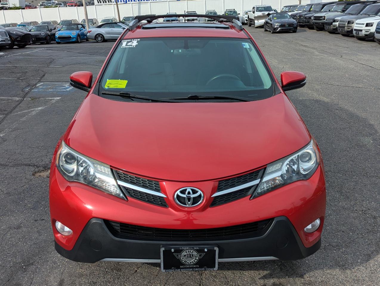 Toyota RAV4 AWD 4dr XLE (Natl) 2014