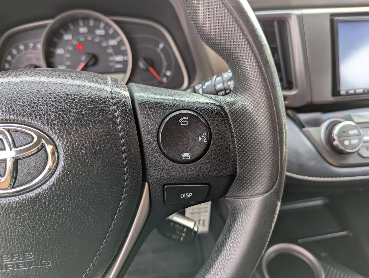 Toyota RAV4 AWD 4dr XLE (Natl) 2014