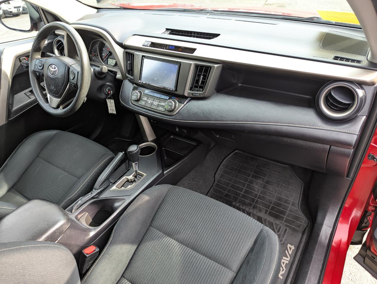 Toyota RAV4 AWD 4dr XLE (Natl) 2014