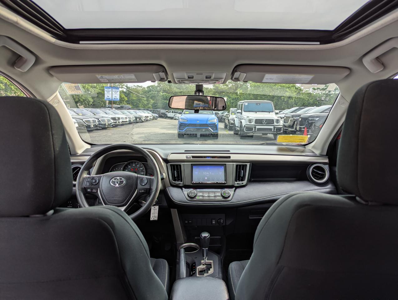 Toyota RAV4 AWD 4dr XLE (Natl) 2014