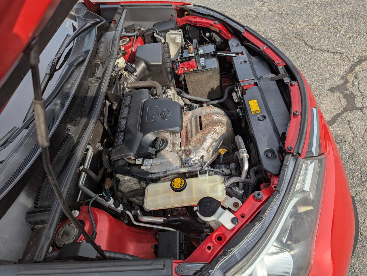 Toyota RAV4 AWD 4dr XLE (Natl) 2014