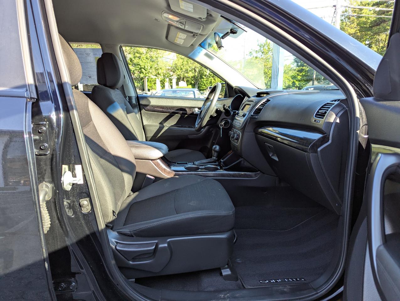 Kia Sorento 2WD 4dr I4 LX 2015