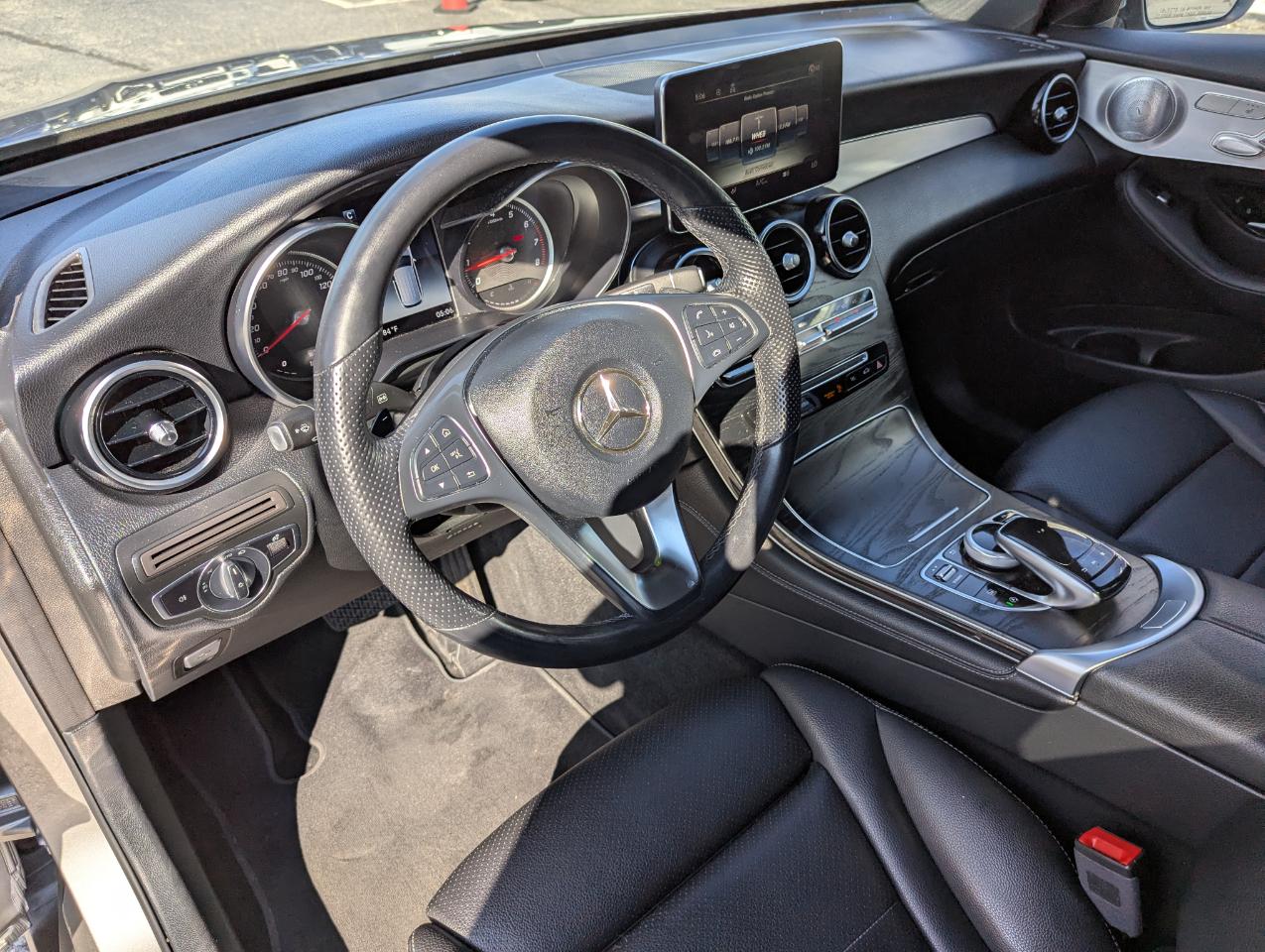Mercedes-Benz GLC GLC 300 4MATIC SUV 2019