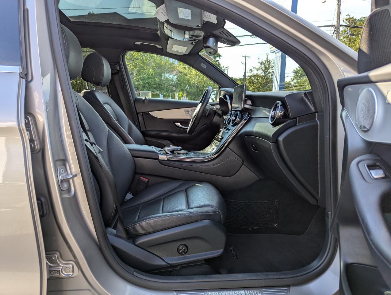 Mercedes-Benz GLC GLC 300 4MATIC SUV 2019