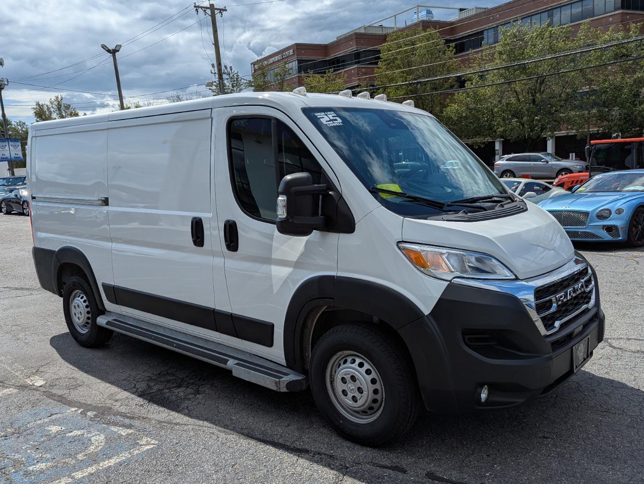 RAM ProMaster Cargo Van Tradesman 2500 Low Roof 136" WB w/Pass Seat 2025