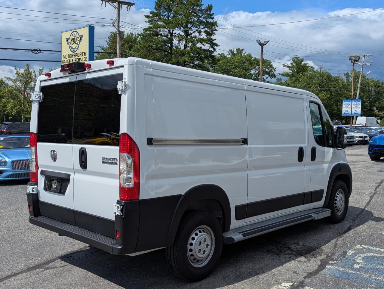 RAM ProMaster Cargo Van Tradesman 2500 Low Roof 136" WB w/Pass Seat 2025