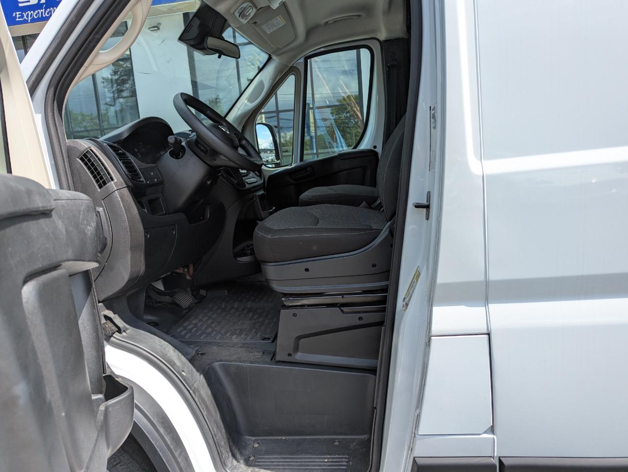 RAM ProMaster Cargo Van Tradesman 2500 Low Roof 136" WB w/Pass Seat 2025