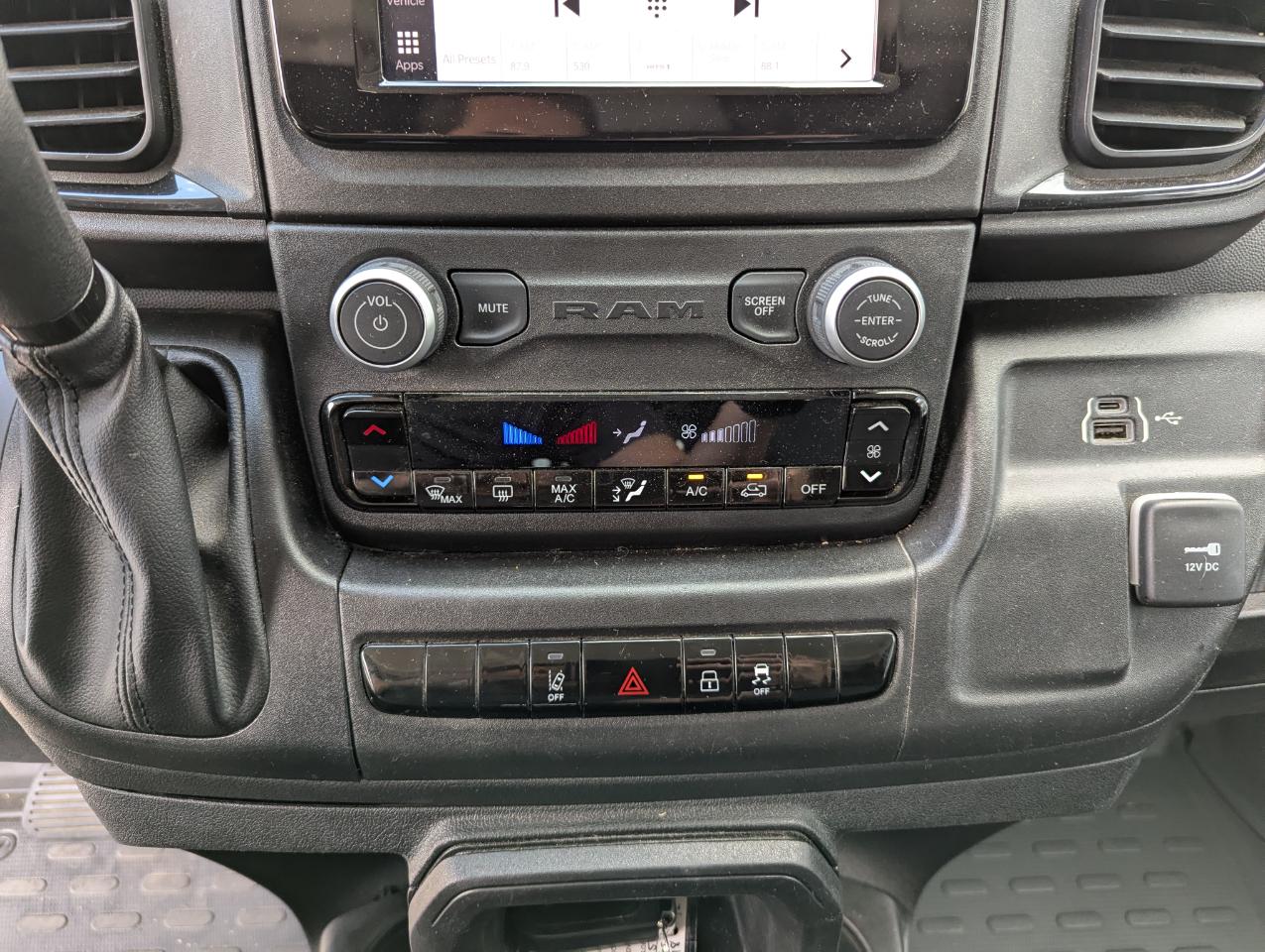 RAM ProMaster Cargo Van Tradesman 2500 Low Roof 136" WB w/Pass Seat 2025