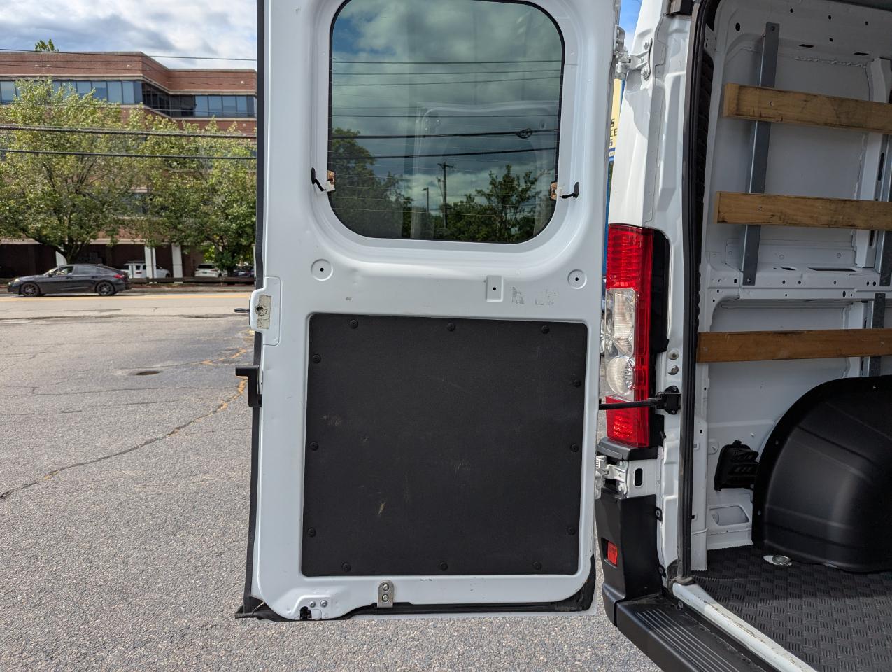RAM ProMaster Cargo Van Tradesman 2500 Low Roof 136" WB w/Pass Seat 2025