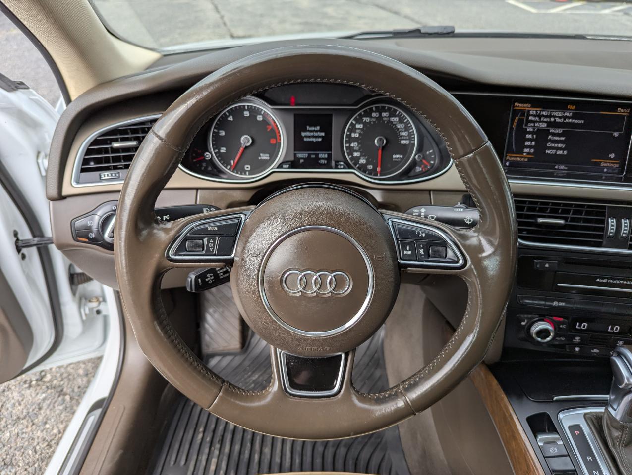 Audi A4 4dr Sdn Auto quattro 2.0T Premium Plus 2015