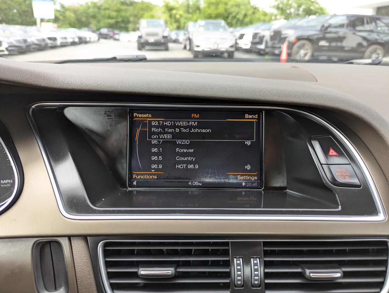 Audi A4 4dr Sdn Auto quattro 2.0T Premium Plus 2015