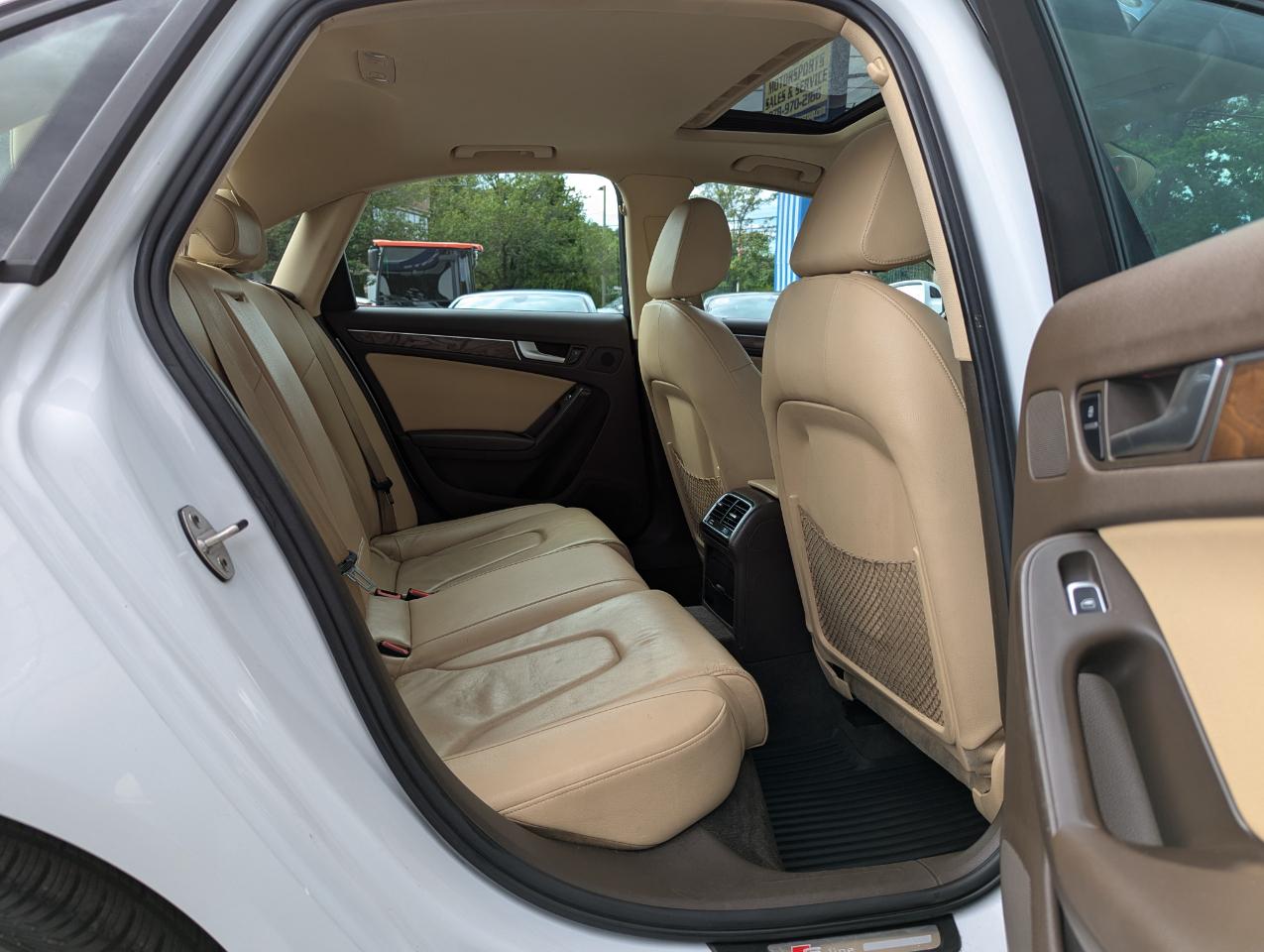 Audi A4 4dr Sdn Auto quattro 2.0T Premium Plus 2015