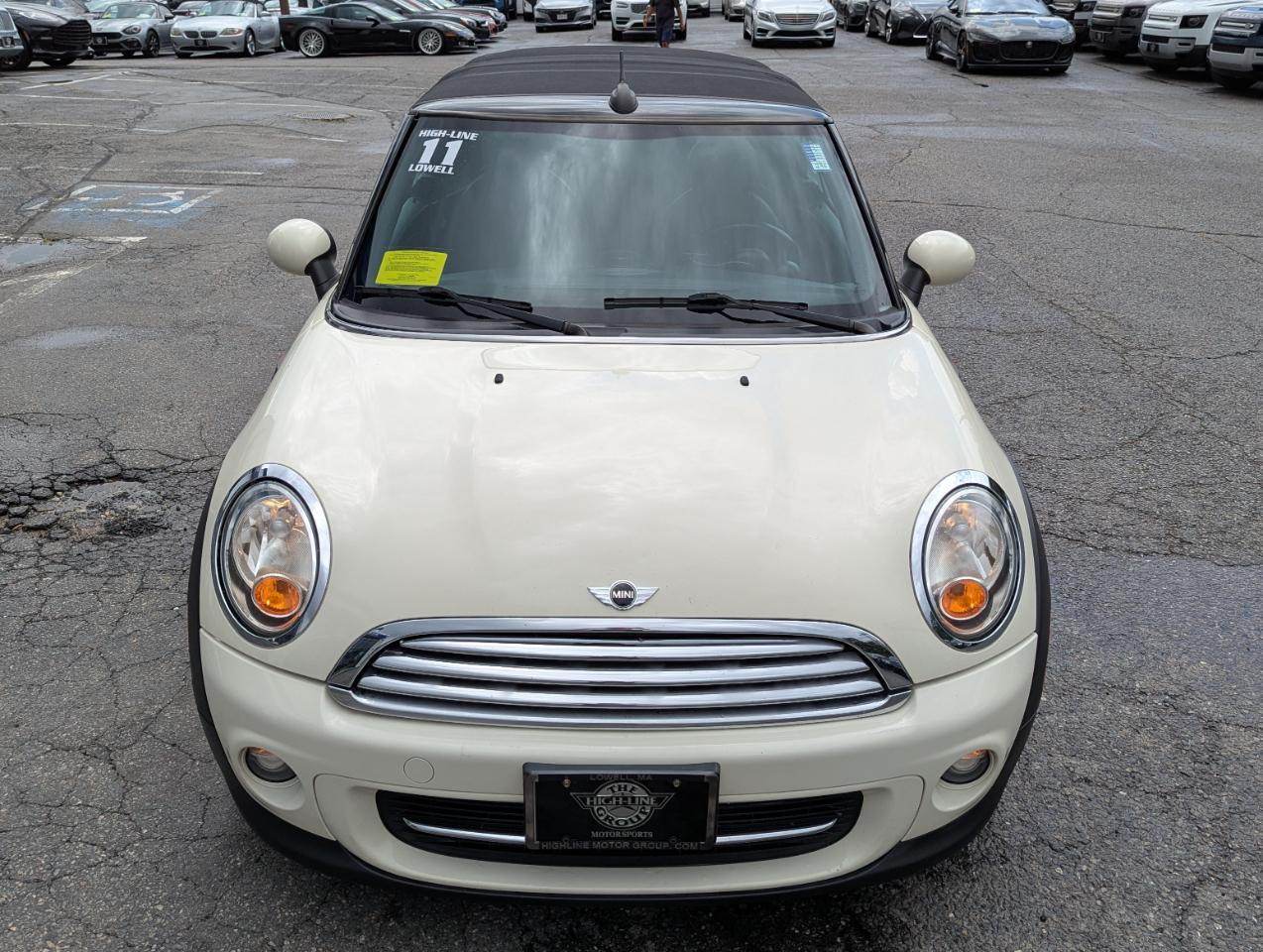 MINI Cooper Convertible 2dr 2011