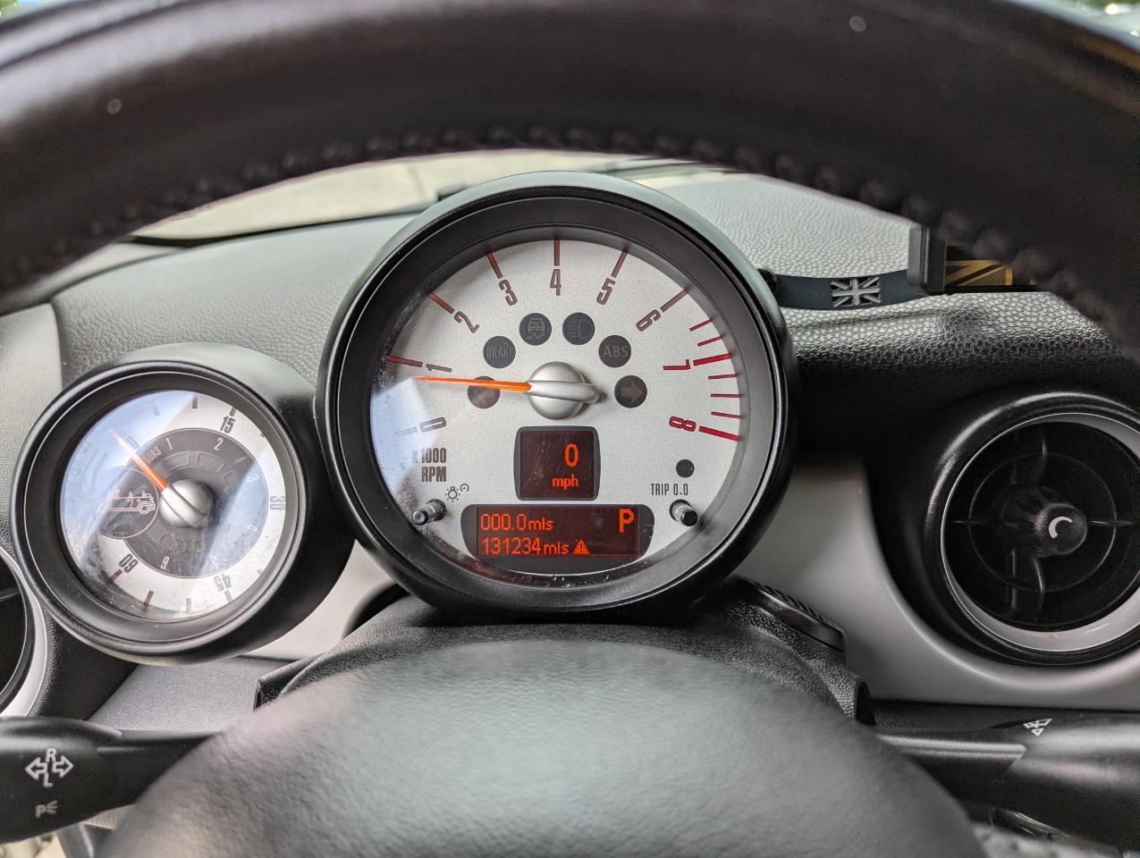 MINI Cooper Convertible 2dr 2011