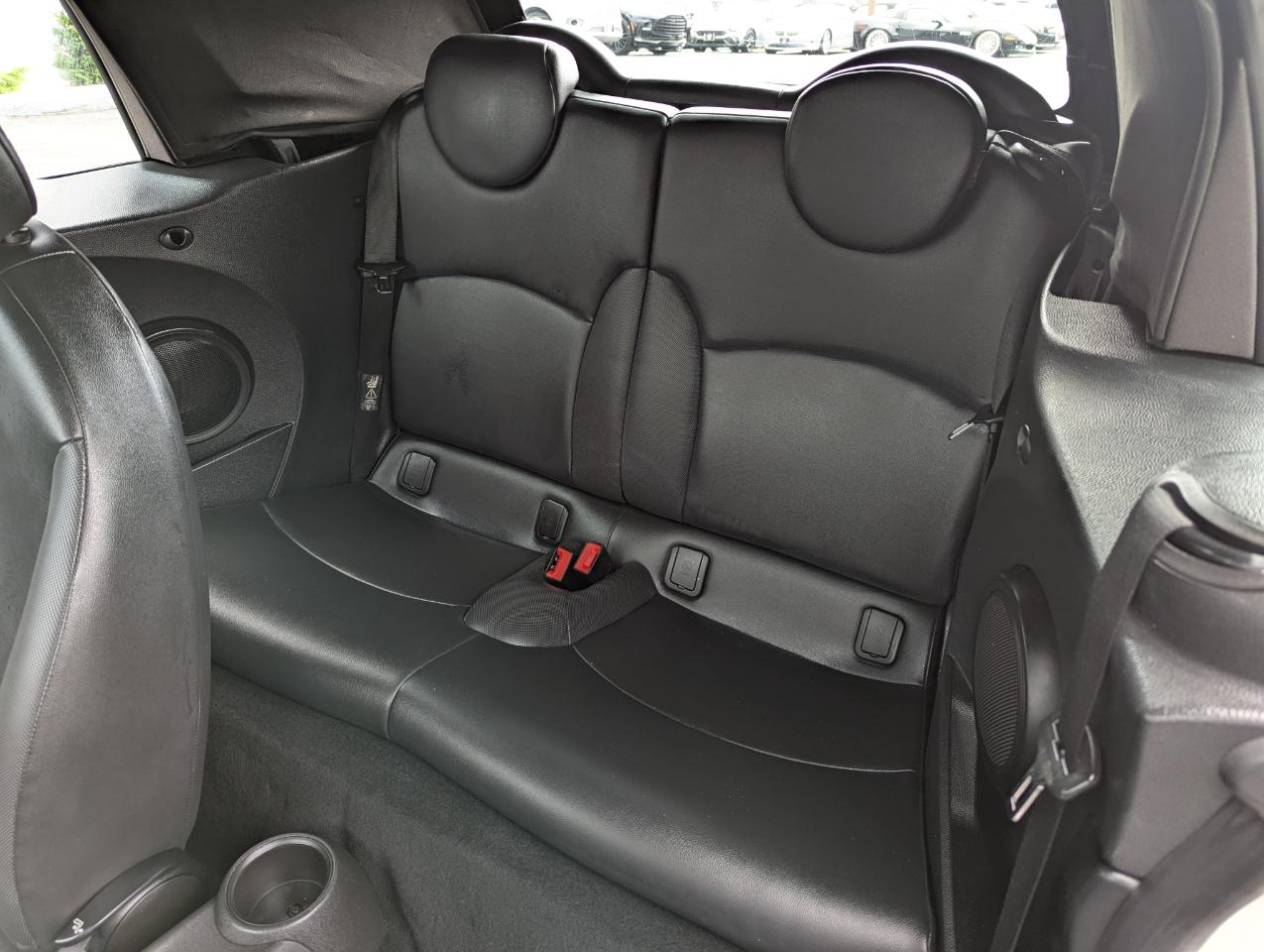 MINI Cooper Convertible 2dr 2011