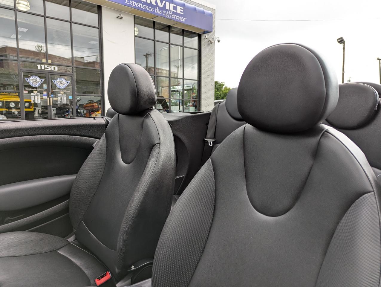 MINI Cooper Convertible 2dr 2011