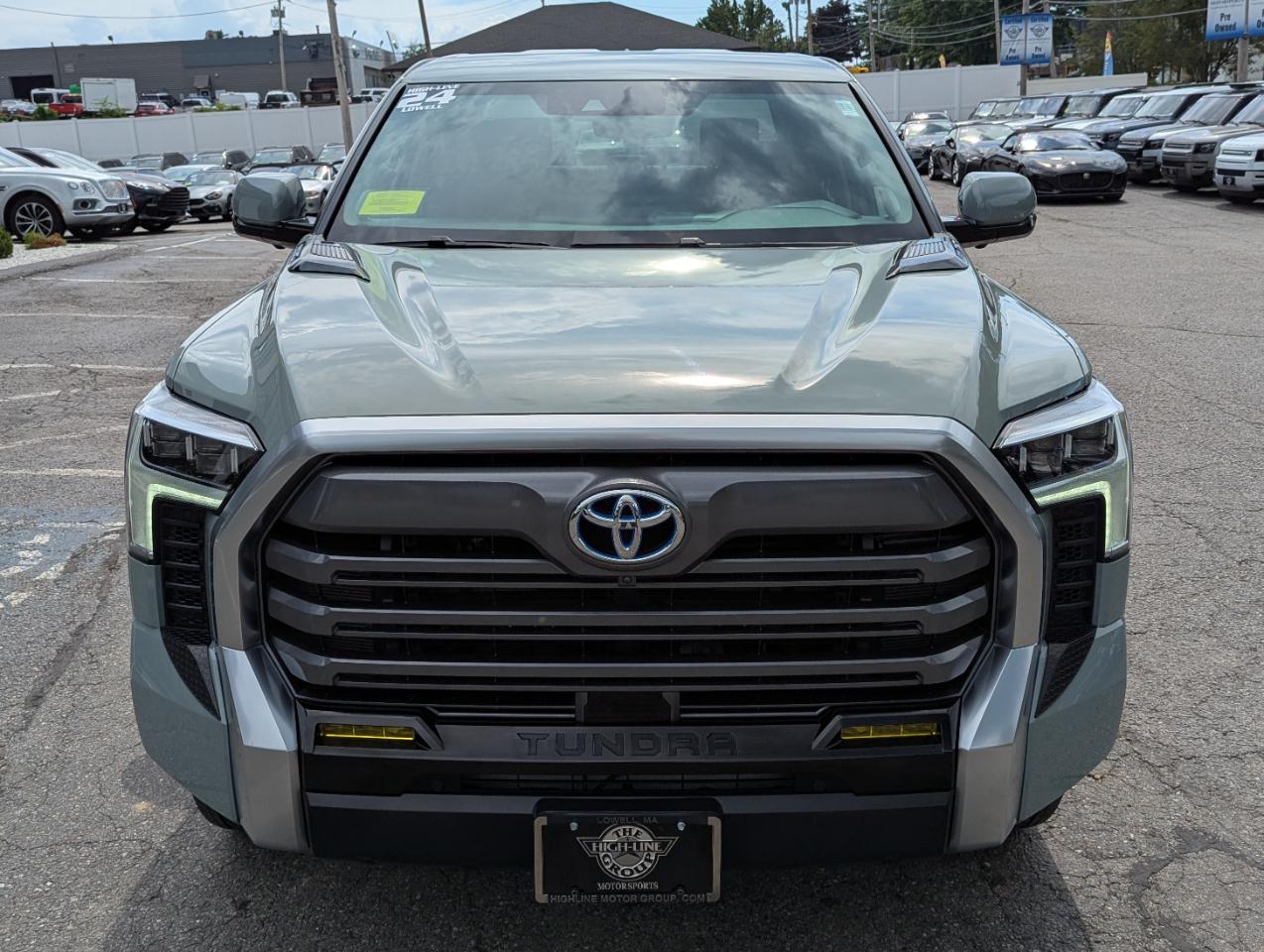 Toyota Tundra 4WD Limited Hybrid CrewMax 5.5' Bed (Natl) 2024