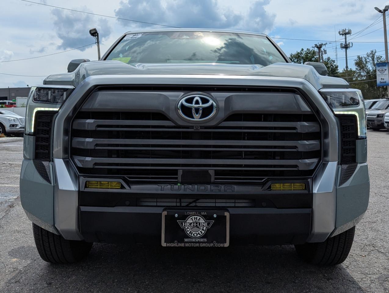 Toyota Tundra 4WD Limited Hybrid CrewMax 5.5' Bed (Natl) 2024