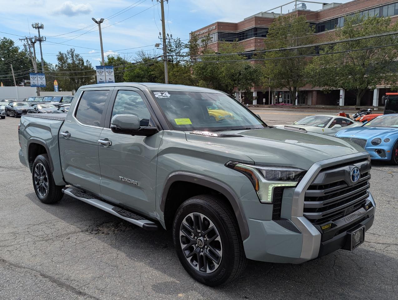 Toyota Tundra 4WD Limited Hybrid CrewMax 5.5' Bed (Natl) 2024