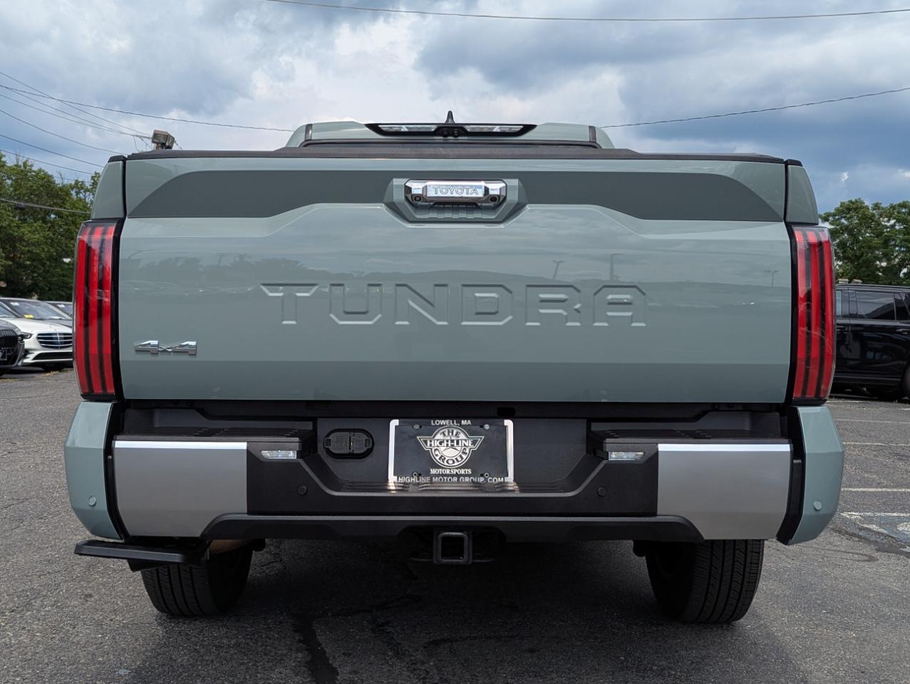 Toyota Tundra 4WD Limited Hybrid CrewMax 5.5' Bed (Natl) 2024