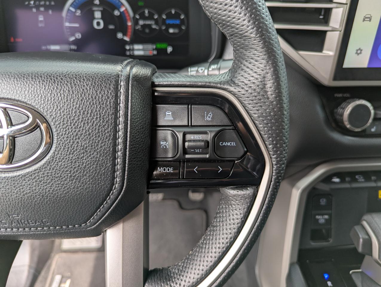 Toyota Tundra 4WD Limited Hybrid CrewMax 5.5' Bed (Natl) 2024