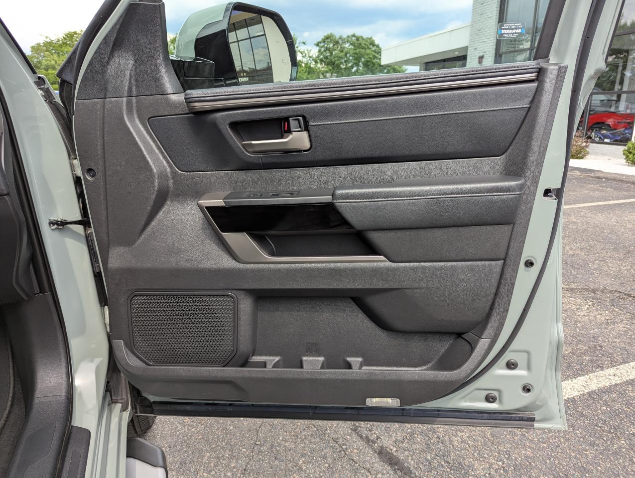 Toyota Tundra 4WD Limited Hybrid CrewMax 5.5' Bed (Natl) 2024