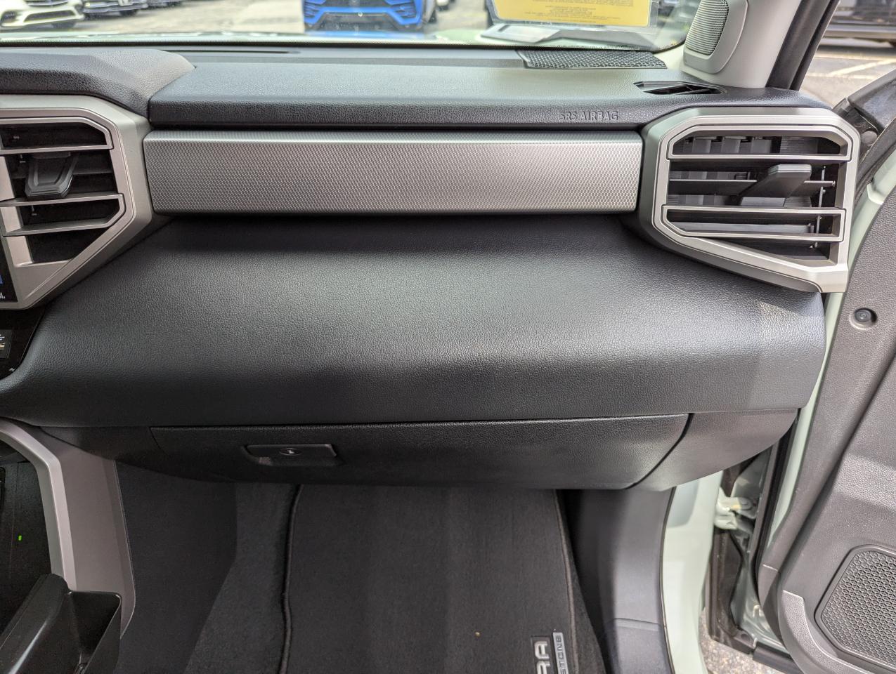 Toyota Tundra 4WD Limited Hybrid CrewMax 5.5' Bed (Natl) 2024