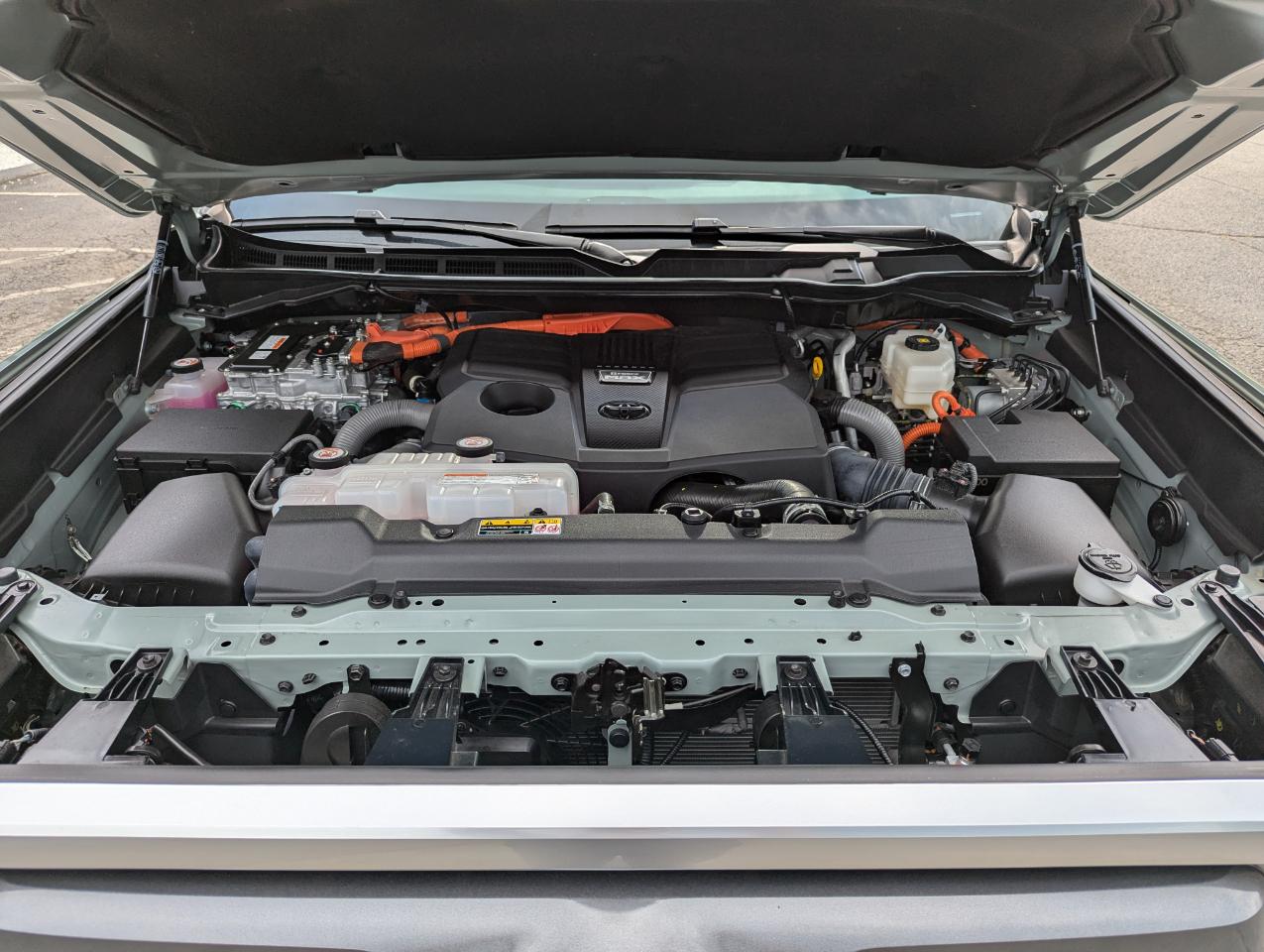 Toyota Tundra 4WD Limited Hybrid CrewMax 5.5' Bed (Natl) 2024
