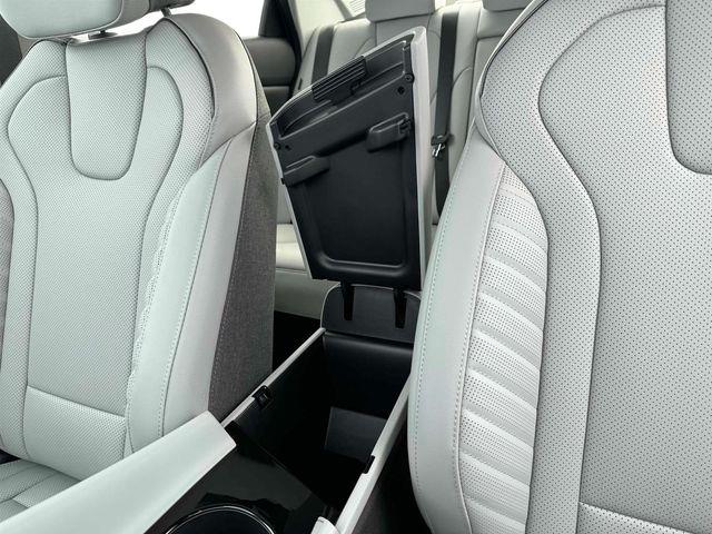 Hyundai Elantra Hybrid  2025