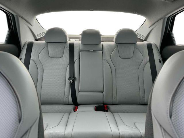 Hyundai Elantra Hybrid  2025