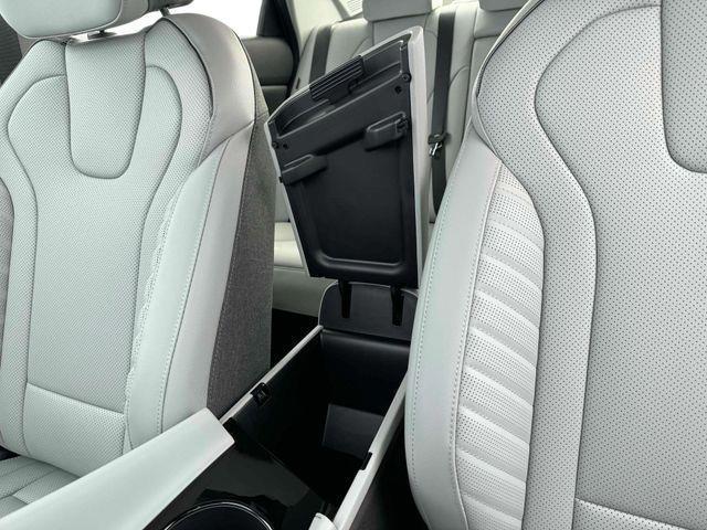 Hyundai Elantra Hybrid  2025