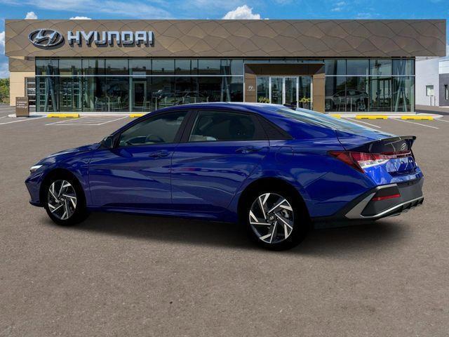 Hyundai Elantra  2025