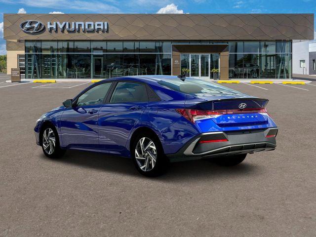 Hyundai Elantra  2025