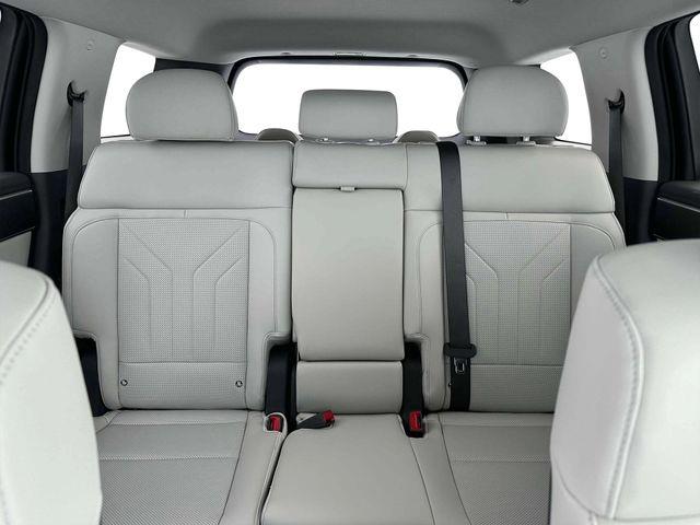 Hyundai Santa Fe Hybrid  2025