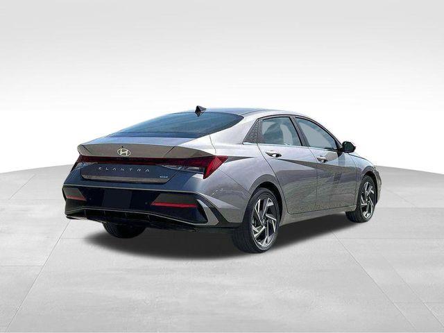 Hyundai Elantra Hybrid  2025