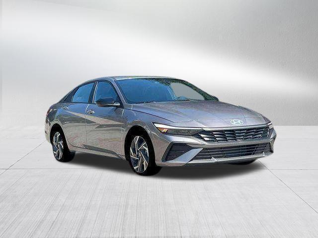 Hyundai Elantra  2025