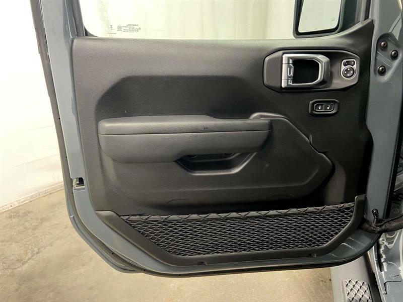 Jeep Gladiator  2025