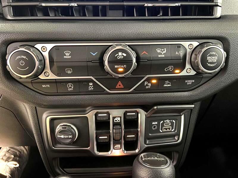 Jeep Gladiator  2025