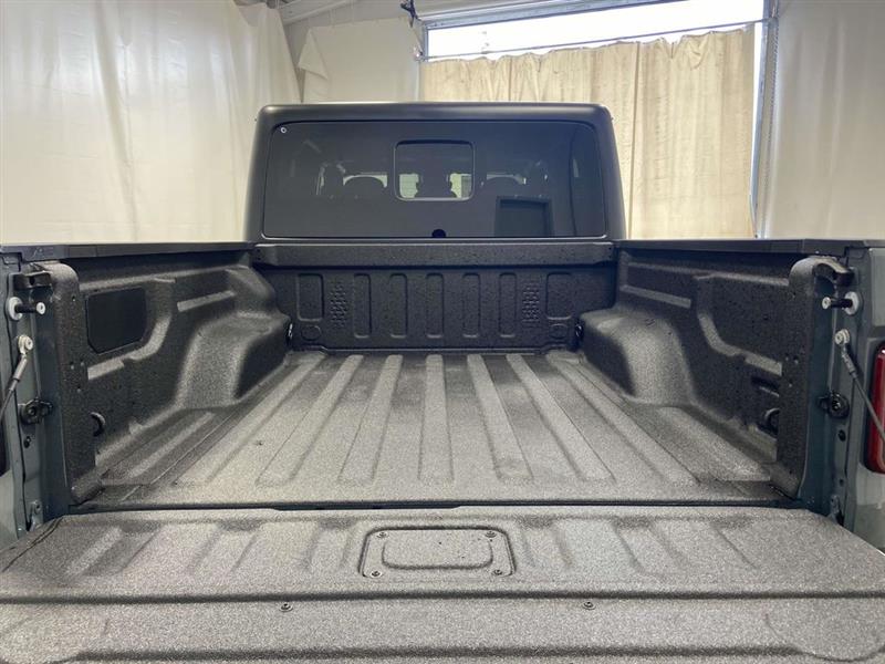 Jeep Gladiator  2025