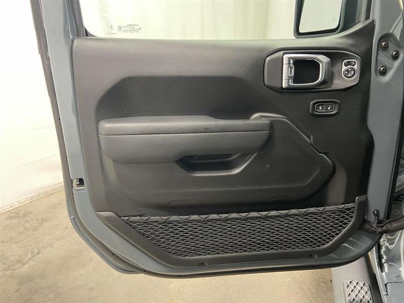 Jeep Gladiator  2025